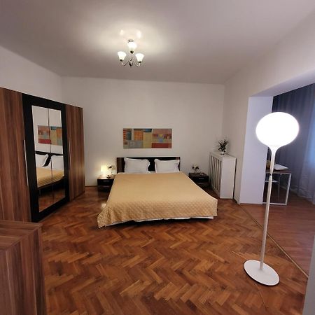 Anastasia Bratianu Apart 24 A Self Check From 2 Pm Bucarest Chambre photo