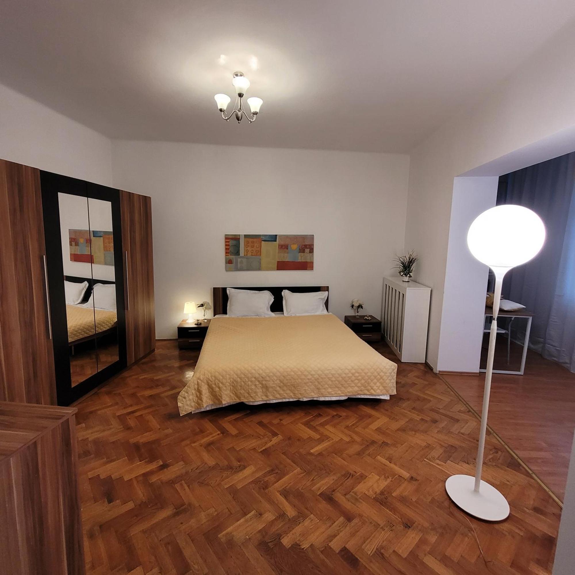 Anastasia Bratianu Apart 24 A Self Check From 2 Pm Bucarest Chambre photo